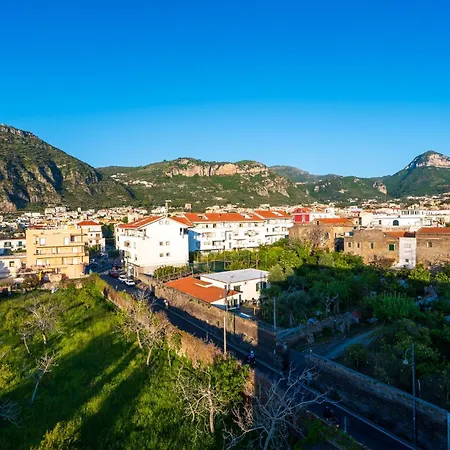 Yourhome - La Terrazza Nel Blu Appartement *